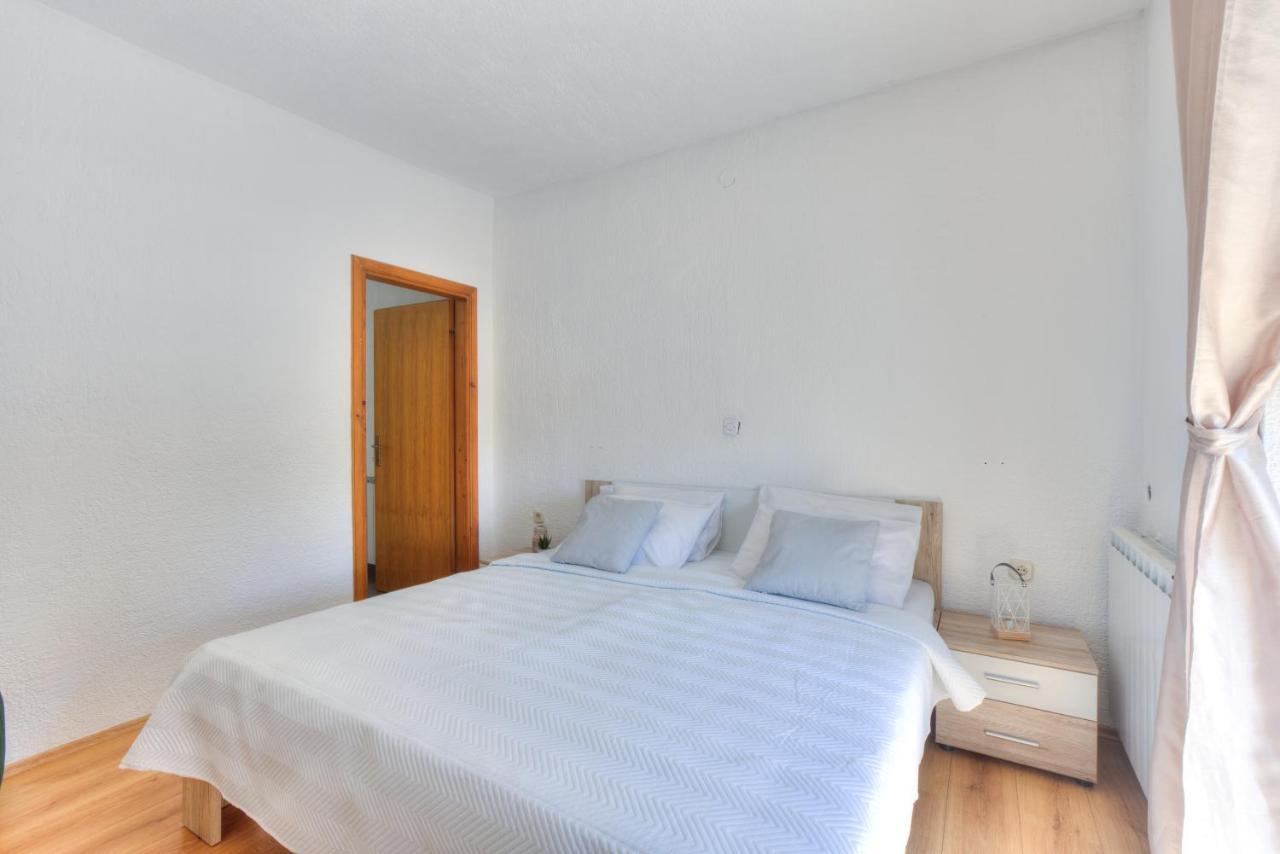 Apartments Kristijan Senj  Eksteriør billede