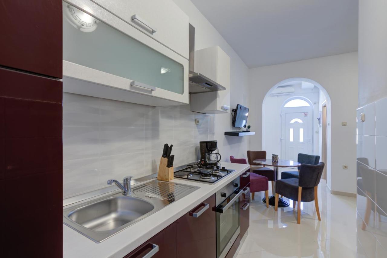 Apartments Kristijan Senj  Eksteriør billede